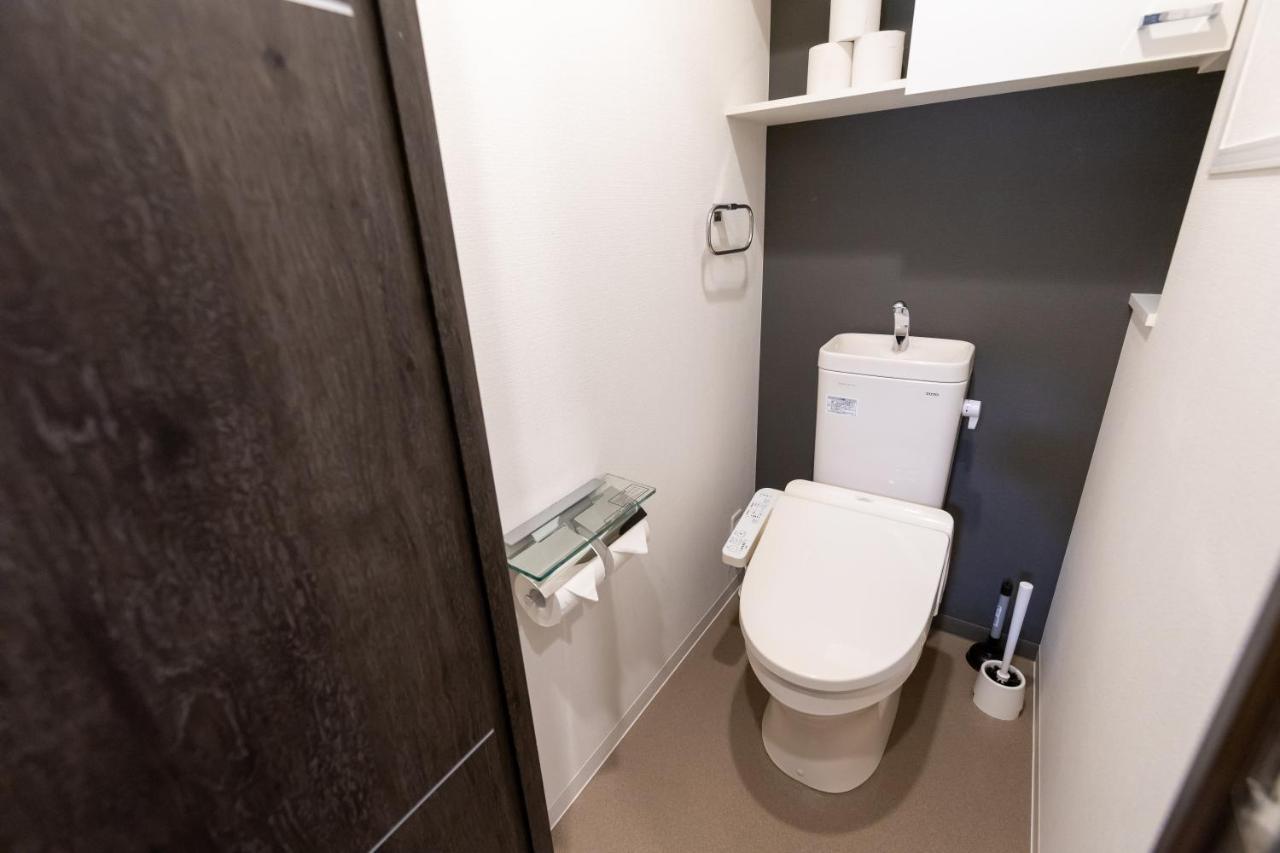 Ocean Shinsaibashi Apartment Osaka Exterior photo